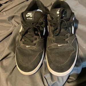 Nike alleyoop shoes